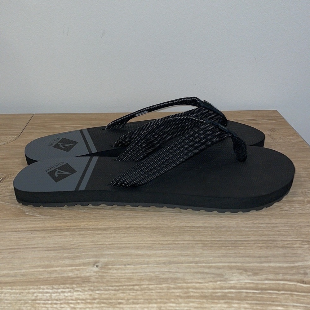 Sperry Sandals, Size 12 - Picture 4 of 9
